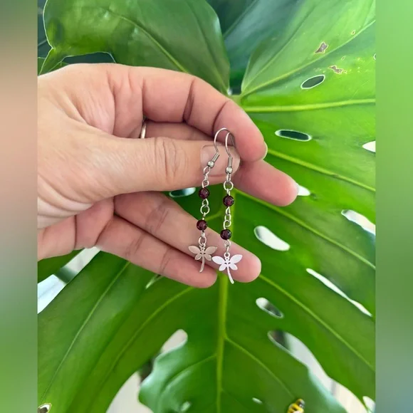 Garnet Earrings - Picture 1 of 3